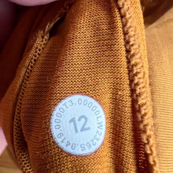 Lululemon Energy Bra in Fools Gold - Picture 5 of 5